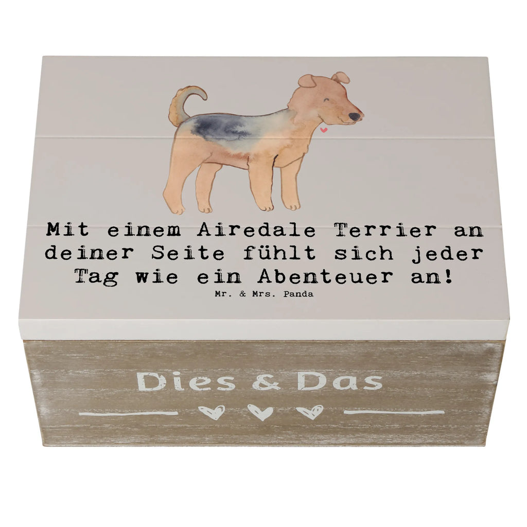 Holzkiste Airedale Terrier Abenteuer Truhe, Kiste, Schatulle, Dekokiste, Erinnerungsbox, XXL, Aufbewahrungsbox, Schatzkiste, Holzkiste, Geschenkbox, Erinnerungskiste, Geschenkdose, Hund, Hunderasse, Rassehund, Hundebesitzer, Geschenk, Tierfreund, Schenken, Welpe