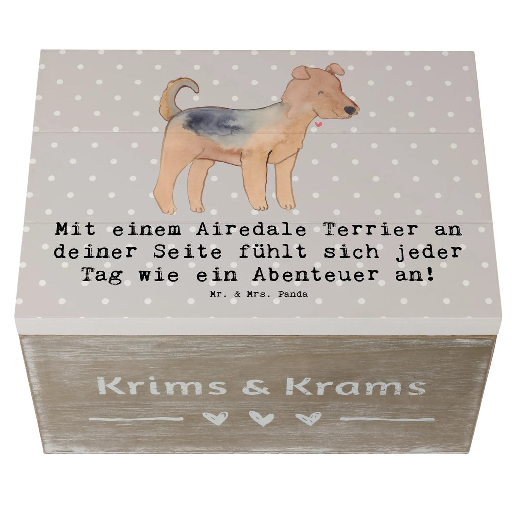 Holzkiste Airedale Terrier Abenteuer Truhe, Kiste, Schatulle, Dekokiste, Erinnerungsbox, XXL, Aufbewahrungsbox, Schatzkiste, Holzkiste, Geschenkbox, Erinnerungskiste, Geschenkdose, Hund, Hunderasse, Rassehund, Hundebesitzer, Geschenk, Tierfreund, Schenken, Welpe