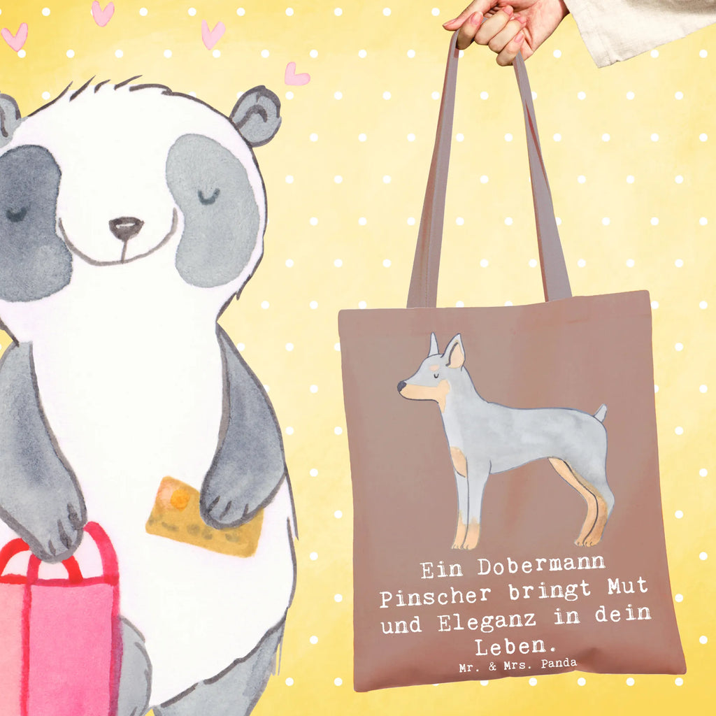 Tote bag Ein Dobermann Pinscher bringt Mut und Eleganz in dein Leben. Beuteltasche, Einkaufstasche, Tasche, Einkaufstüte, Beutel, Tragetasche, Umhängetasche, Jutebeutel, Jutetasche, Laptoptasche, Schultertasche, Shopper, Stoffbeutel, Strandtasche, Badetasche, Stofftasche, Hund, Hunderasse, Rassehund, Hundebesitzer, Geschenk, Tierfreund, Schenken, Welpe