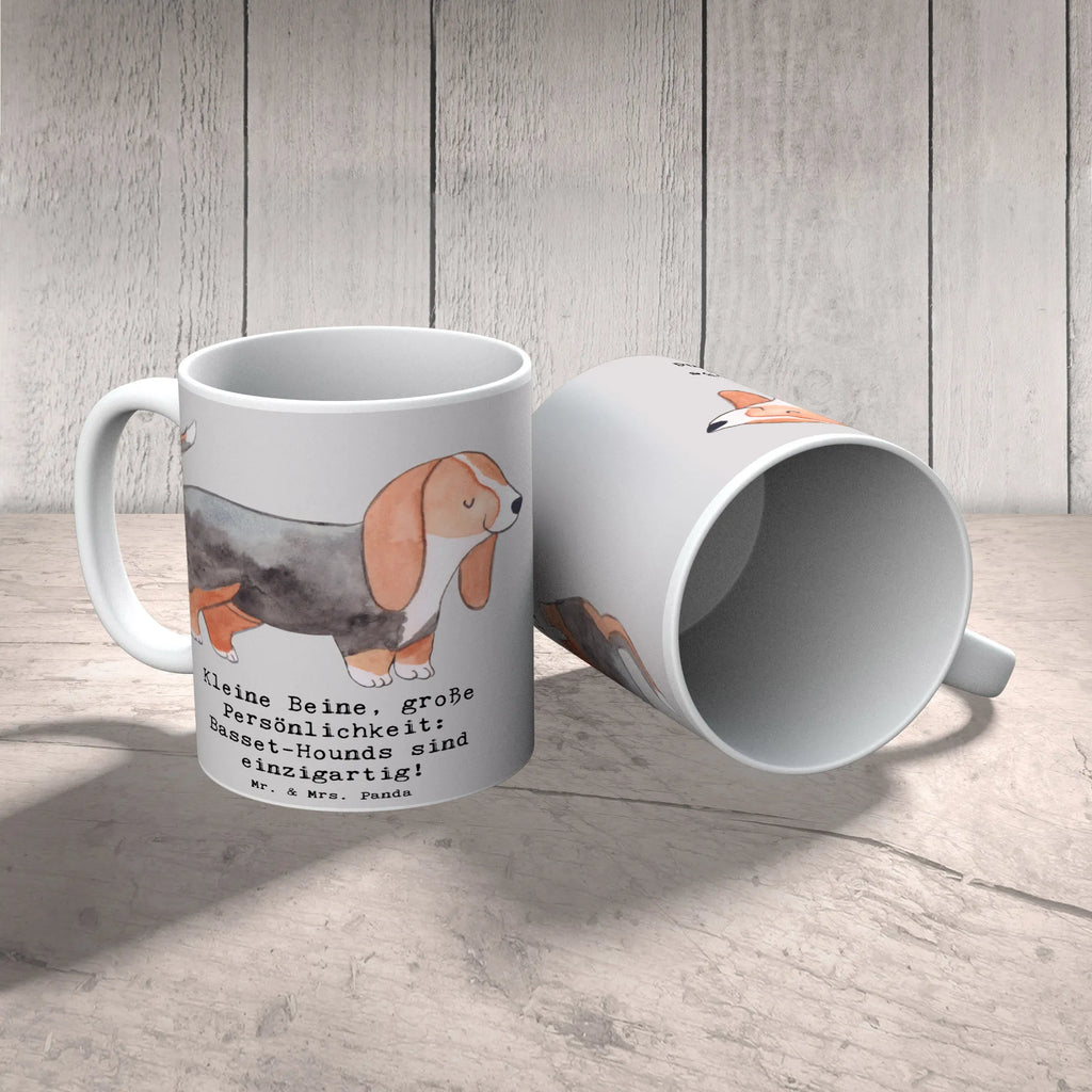 Mug Kleine Beine, große Persönlichkeit: Basset-Hounds sind einzigartig! Bürotasse, Geschenktasse, Tasse mit Motiven, Teetasse, Tasse, Tasse mit Zitaten, Keramiktasse, Porzellantasse, Kaffeetasse, Hund, Hunderasse, Rassehund, Hundebesitzer, Geschenk, Tierfreund, Schenken, Welpe