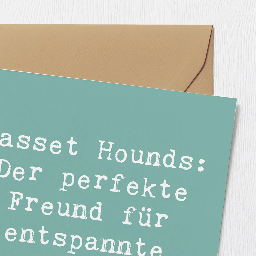 Deluxe Card Saying Basset Hounds: Der perfekte Freund für entspannte Spazierrunden. Grußkarte, Hochwertige Klappkarte, Einladungskarte, Geburtstagskarte, Hochwertige Grußkarte, Hochzeitskarte, Klappkarte, Karte, Glückwunschkarte, Hund, Hunderasse, Rassehund, Hundebesitzer, Geschenk, Tierfreund, Schenken, Welpe
