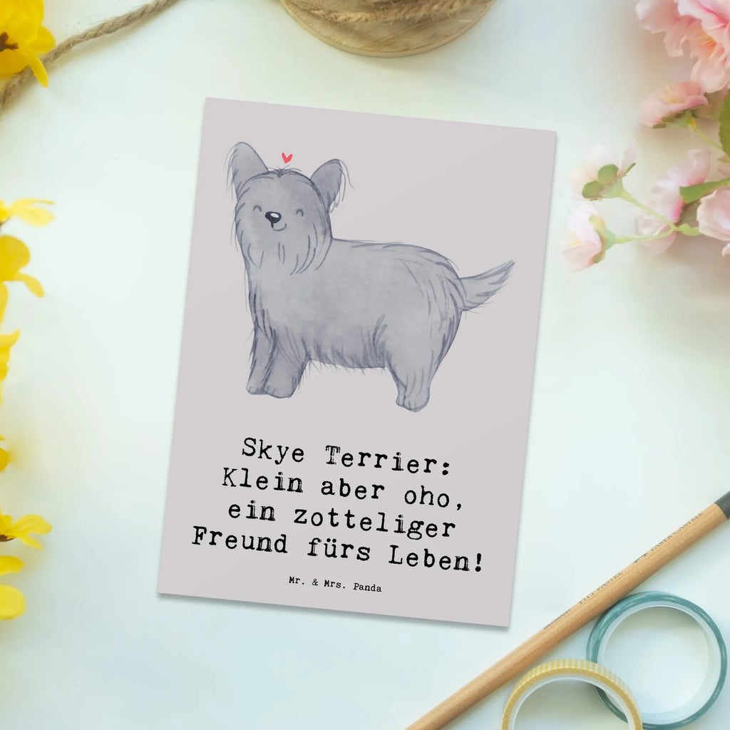 Postcard Skye Terrier: Klein aber oho, ein zotteliger Freund fürs Leben! Einladungskarte, Dankeskarte, Ansichtskarten, Ansichtskarte, Postkarte, Einladungskarten Geburtstag, Karte, Geschenkkarte, Grußkarte, Einladung, Einladung Geburtstag, Geburtstagskarte, Hund, Hunderasse, Rassehund, Hundebesitzer, Geschenk, Tierfreund, Schenken, Welpe