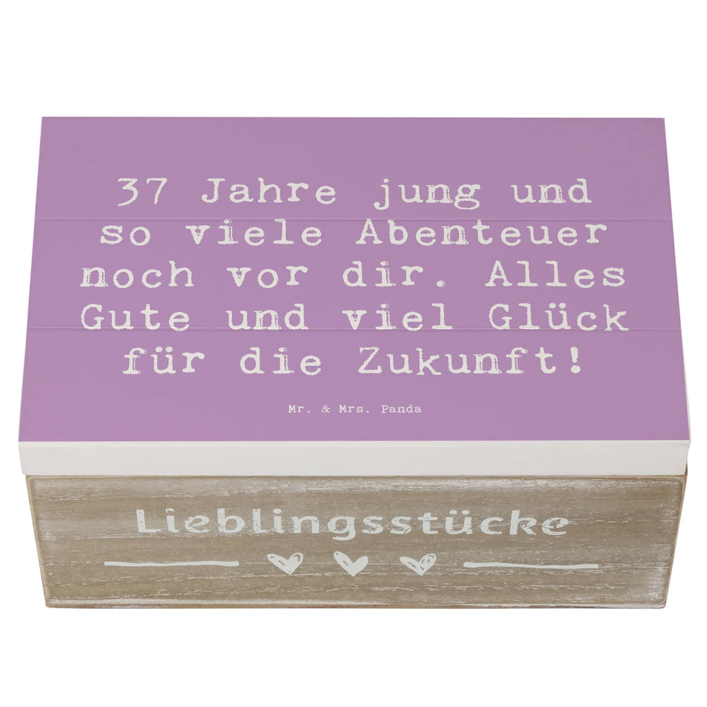 Wooden chest Saying 37 Jahre jung und so viele Abenteuer noch vor dir. Alles Gute und viel Glück für die Zukunft! Dekokiste, Erinnerungsbox, Geschenkdose, Truhe, Schatulle, XXL, Kiste, Schatzkiste, Holzkiste, Erinnerungskiste, Aufbewahrungsbox, Geschenkbox, Geburtstag, Geburtstagsgeschenk, Geschenk