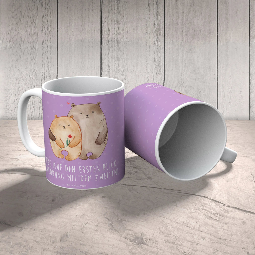 Mug Liebe auf den ersten Blick, Verlobung mit dem zweiten! Kaffeetasse, Porzellantasse, Bürotasse, Geschenktasse, Tasse mit Zitaten, Tasse, Teetasse, Keramiktasse, Tasse mit Motiven, Hochzeit, Hochzeitsgeschenk, Ehe, Hochzeitsfeier, Trauung, Trauungsgeschenk, Hochzeitskarte, Verlobungsfeier, Verlobungsgeschenk, Hochzeitsgeschenkideen, Hochzeitsgeschenke für Brautpaar