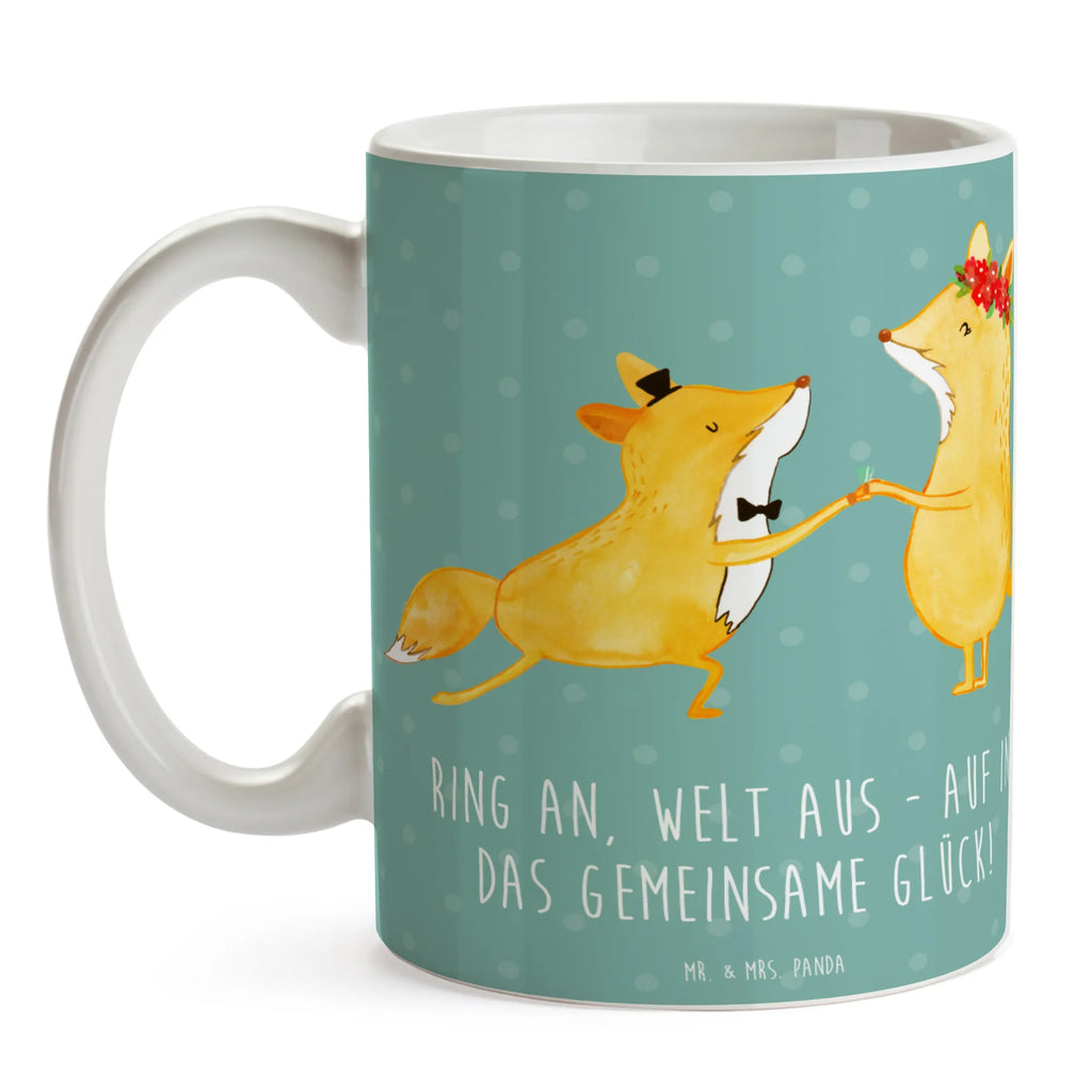 Mug Ring an, Welt aus - auf in das gemeinsame Glück! Tasse, Kaffeetasse, Porzellantasse, Tasse mit Motiven, Bürotasse, Geschenktasse, Tasse mit Zitaten, Keramiktasse, Teetasse, Hochzeit, Hochzeitsgeschenk, Ehe, Hochzeitsfeier, Trauung, Trauungsgeschenk, Hochzeitskarte, Verlobungsfeier, Verlobungsgeschenk, Hochzeitsgeschenkideen, Hochzeitsgeschenke für Brautpaar