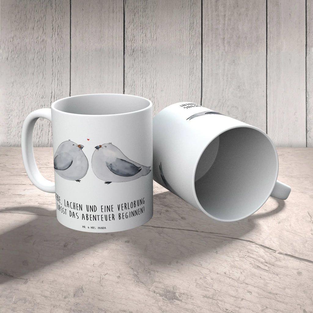 Mug Liebe, Lachen und eine Verlobung - lasst das Abenteuer beginnen! Kaffeetasse, Teetasse, Tasse mit Zitaten, Porzellantasse, Geschenktasse, Tasse, Bürotasse, Tasse mit Motiven, Keramiktasse, Hochzeit, Hochzeitsgeschenk, Ehe, Hochzeitsfeier, Trauung, Trauungsgeschenk, Hochzeitskarte, Verlobungsfeier, Verlobungsgeschenk, Hochzeitsgeschenkideen, Hochzeitsgeschenke für Brautpaar