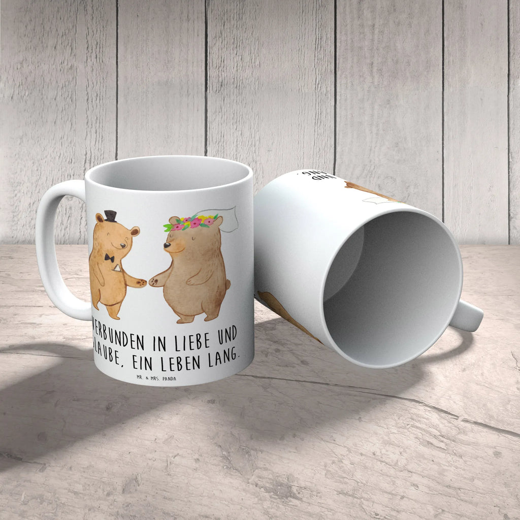 Mug Verbunden in Liebe und Glaube, ein Leben lang. Tasse, Bürotasse, Tasse mit Motiven, Teetasse, Porzellantasse, Tasse mit Zitaten, Geschenktasse, Kaffeetasse, Keramiktasse, Hochzeit, Hochzeitsgeschenk, Ehe, Hochzeitsfeier, Trauung, Trauungsgeschenk, Hochzeitskarte, Verlobungsfeier, Verlobungsgeschenk, Hochzeitsgeschenkideen, Hochzeitsgeschenke für Brautpaar