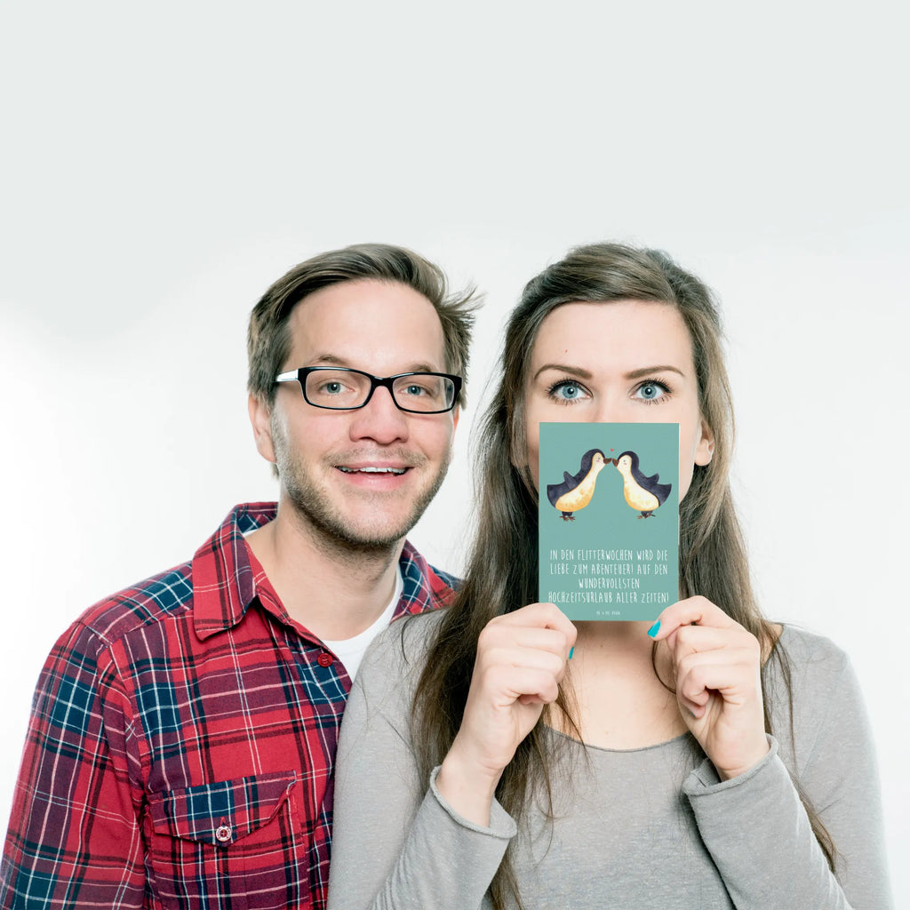 Postcard In den Flitterwochen wird die Liebe zum Abenteuer! Auf den wundervollsten Hochzeitsurlaub aller Zeiten! Einladung, Karte, Postkarte, Geschenkkarte, Ansichtskarte, Ansichtskarten, Dankeskarte, Geburtstagskarte, Einladungskarte, Einladungskarten Geburtstag, Grußkarte, Einladung Geburtstag, Hochzeit, Hochzeitsgeschenk, Ehe, Hochzeitsfeier, Trauung, Trauungsgeschenk, Hochzeitskarte, Verlobungsfeier, Verlobungsgeschenk, Hochzeitsgeschenkideen, Hochzeitsgeschenke für Brautpaar