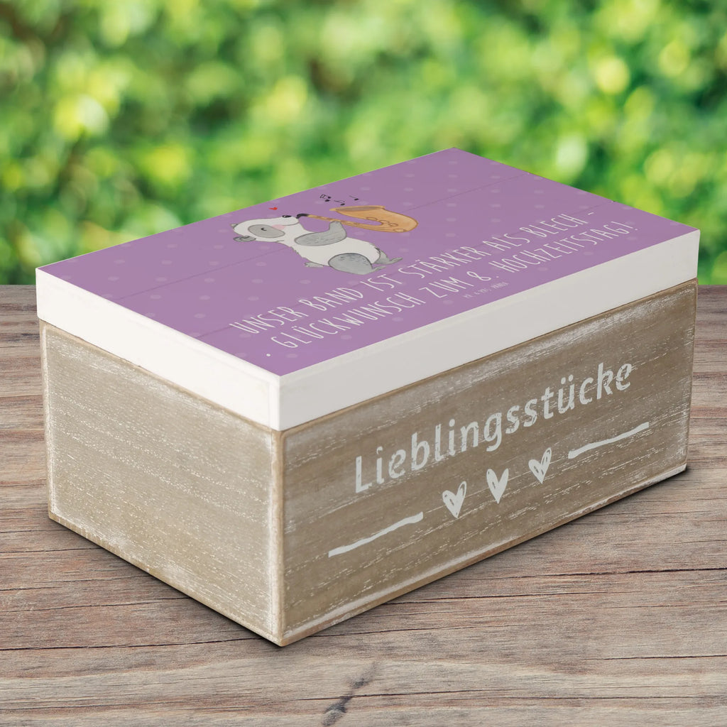 Wooden chest Unser Band ist stärker als Blech - Glückwunsch zum 8. Hochzeitstag! Erinnerungsbox, Holzkiste, Kiste, Geschenkdose, XXL, Schatzkiste, Schatulle, Dekokiste, Truhe, Aufbewahrungsbox, Geschenkbox, Erinnerungskiste, Hochzeit, Hochzeitsgeschenk, Ehe, Hochzeitsfeier, Trauung, Trauungsgeschenk, Hochzeitskarte, Verlobungsfeier, Verlobungsgeschenk, Hochzeitsgeschenkideen, Hochzeitsgeschenke für Brautpaar