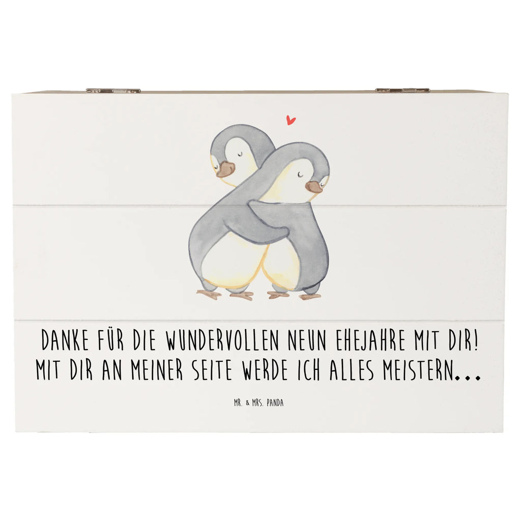 Holzkiste 9. Hochzeitstag Keramikhochzeit Truhe, Kiste, Schatulle, Holzkiste, Erinnerungsbox, XXL, Schatzkiste, Aufbewahrungsbox, Geschenkdose, Dekokiste, Erinnerungskiste, Geschenkbox, Hochzeit, Hochzeitsgeschenk, Ehe, Hochzeitsfeier, Trauung, Trauungsgeschenk, Hochzeitskarte, Verlobungsfeier, Verlobungsgeschenk, Hochzeitsgeschenkideen, Hochzeitsgeschenke für Brautpaar