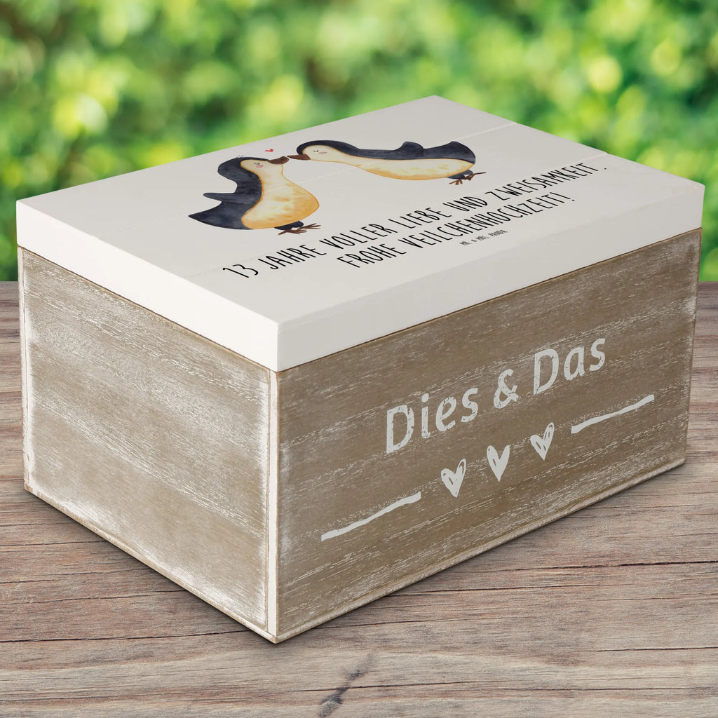 Wooden chest 13 Jahre voller Liebe und Zweisamkeit. Frohe Veilchenhochzeit! Schatzkiste, Holzkiste, Geschenkdose, Dekokiste, Geschenkbox, XXL, Aufbewahrungsbox, Kiste, Schatulle, Truhe, Erinnerungsbox, Erinnerungskiste, Hochzeit, Hochzeitsgeschenk, Ehe, Hochzeitsfeier, Trauung, Trauungsgeschenk, Hochzeitskarte, Verlobungsfeier, Verlobungsgeschenk, Hochzeitsgeschenkideen, Hochzeitsgeschenke für Brautpaar