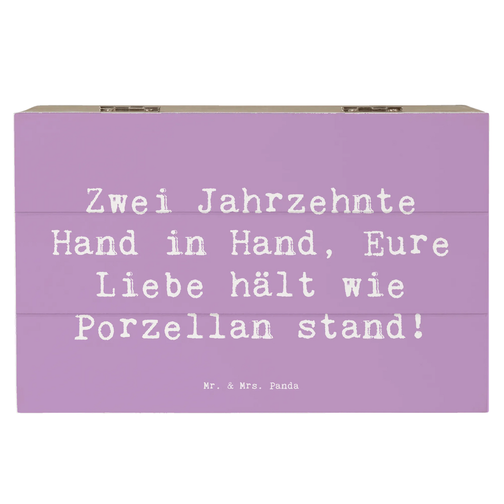 Holzkiste Spruch 20. Hochzeitstag Porzellanhochzeit Geschenkdose, Kiste, Holzkiste, Schatzkiste, Dekokiste, Erinnerungskiste, Truhe, Schatulle, XXL, Erinnerungsbox, Geschenkbox, Aufbewahrungsbox, Hochzeit, Hochzeitsgeschenk, Ehe, Hochzeitsfeier, Trauung, Trauungsgeschenk, Hochzeitskarte, Verlobungsfeier, Verlobungsgeschenk, Hochzeitsgeschenkideen, Hochzeitsgeschenke für Brautpaar