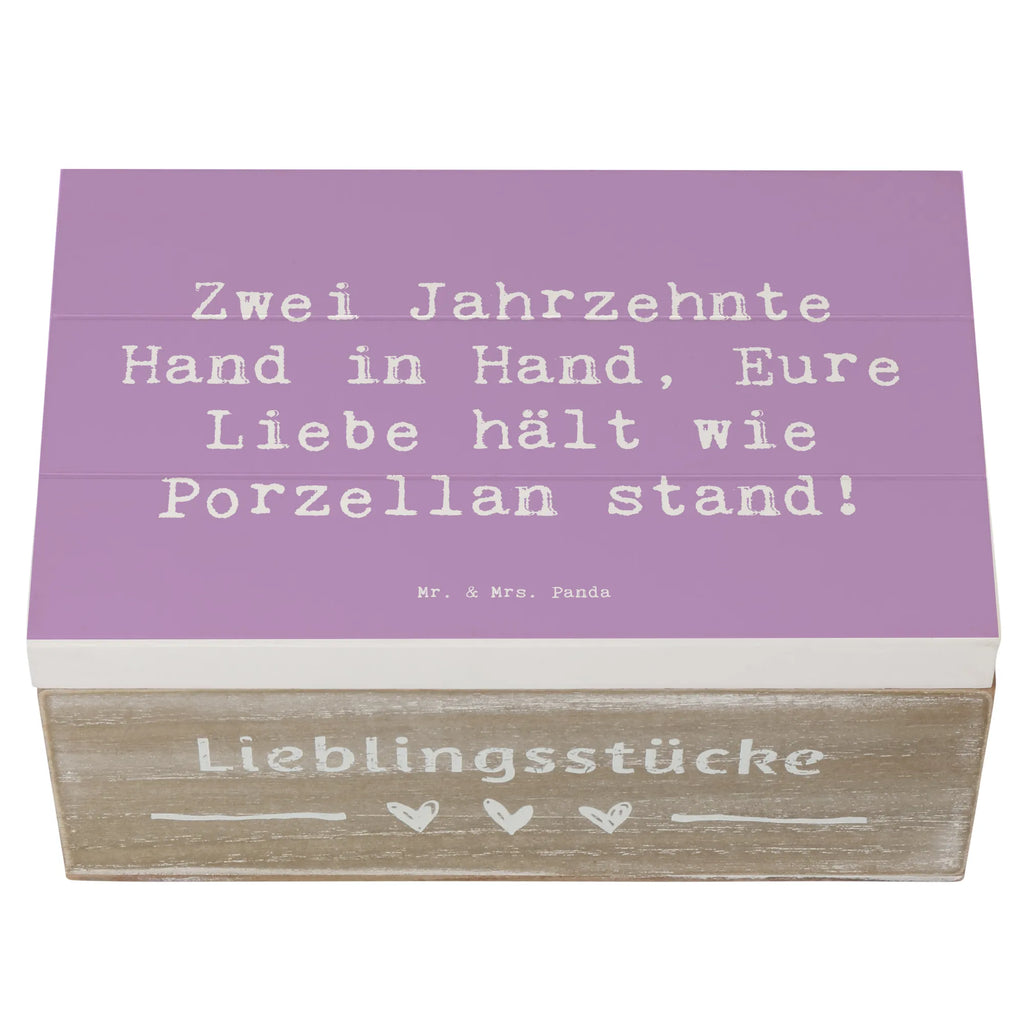 Holzkiste Spruch 20. Hochzeitstag Porzellanhochzeit Geschenkdose, Kiste, Holzkiste, Schatzkiste, Dekokiste, Erinnerungskiste, Truhe, Schatulle, XXL, Erinnerungsbox, Geschenkbox, Aufbewahrungsbox, Hochzeit, Hochzeitsgeschenk, Ehe, Hochzeitsfeier, Trauung, Trauungsgeschenk, Hochzeitskarte, Verlobungsfeier, Verlobungsgeschenk, Hochzeitsgeschenkideen, Hochzeitsgeschenke für Brautpaar