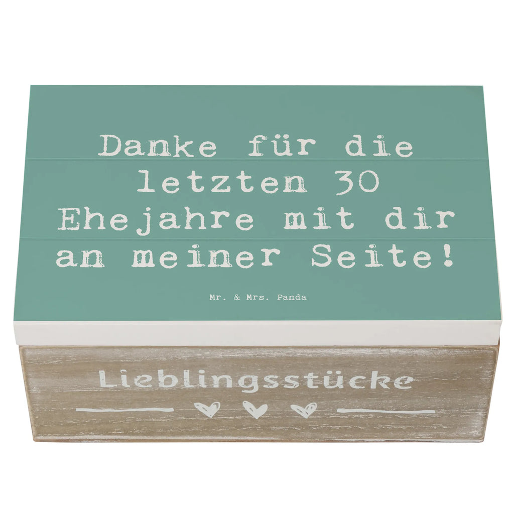 Wooden chest Saying Danke für die letzten 30 Ehejahre mit dir an meiner Seite! Holzkiste, Kiste, Schatzkiste, Truhe, Schatulle, XXL, Erinnerungsbox, Erinnerungskiste, Dekokiste, Aufbewahrungsbox, Geschenkbox, Geschenkdose, Hochzeit, Hochzeitsgeschenk, Ehe, Hochzeitsfeier, Trauung, Trauungsgeschenk, Hochzeitskarte, Verlobungsfeier, Verlobungsgeschenk, Hochzeitsgeschenkideen, Hochzeitsgeschenke für Brautpaar