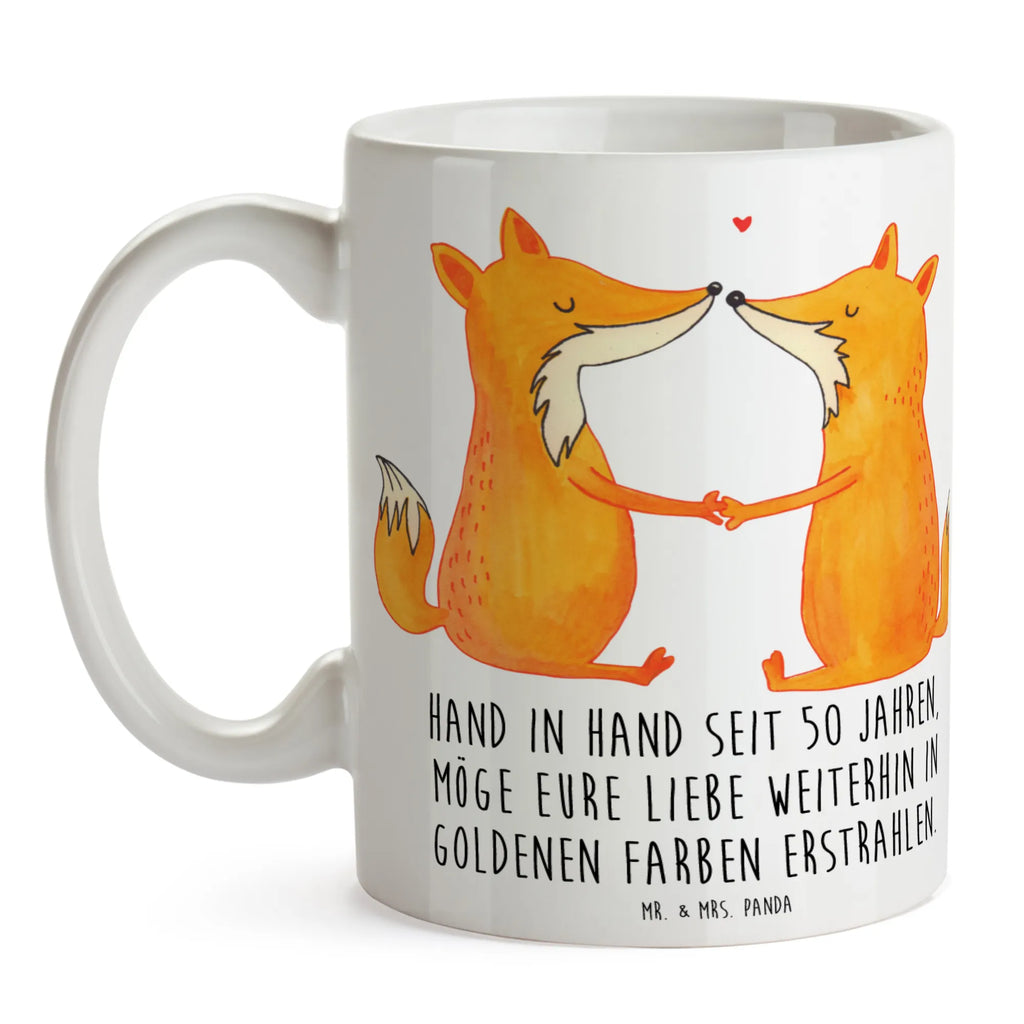 Mug Hand in Hand seit 50 Jahren, möge eure Liebe weiterhin in goldenen Farben erstrahlen. Bürotasse, Porzellantasse, Tasse mit Motiven, Geschenktasse, Teetasse, Kaffeetasse, Keramiktasse, Tasse, Tasse mit Zitaten, Hochzeit, Hochzeitsgeschenk, Ehe, Hochzeitsfeier, Trauung, Trauungsgeschenk, Hochzeitskarte, Verlobungsfeier, Verlobungsgeschenk, Hochzeitsgeschenkideen, Hochzeitsgeschenke für Brautpaar
