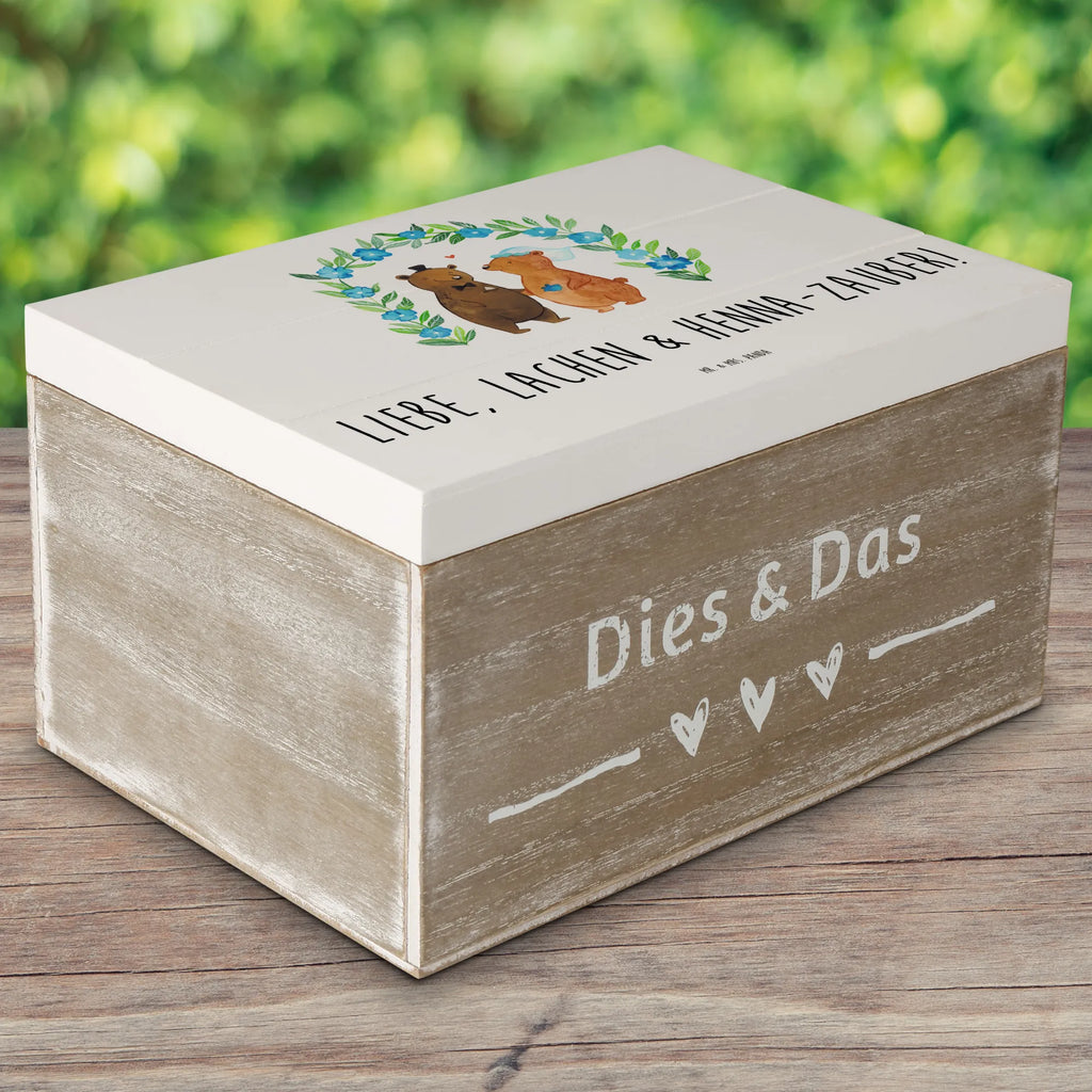 Holzkiste Henna-Abend Magie Schatzkiste, Dekokiste, Erinnerungsbox, Geschenkbox, Kiste, Truhe, Erinnerungskiste, Holzkiste, Geschenkdose, Schatulle, Aufbewahrungsbox, XXL, Hochzeit, Hochzeitsgeschenk, Ehe, Hochzeitsfeier, Trauung, Trauungsgeschenk, Hochzeitskarte, Verlobungsfeier, Verlobungsgeschenk, Hochzeitsgeschenkideen, Hochzeitsgeschenke für Brautpaar