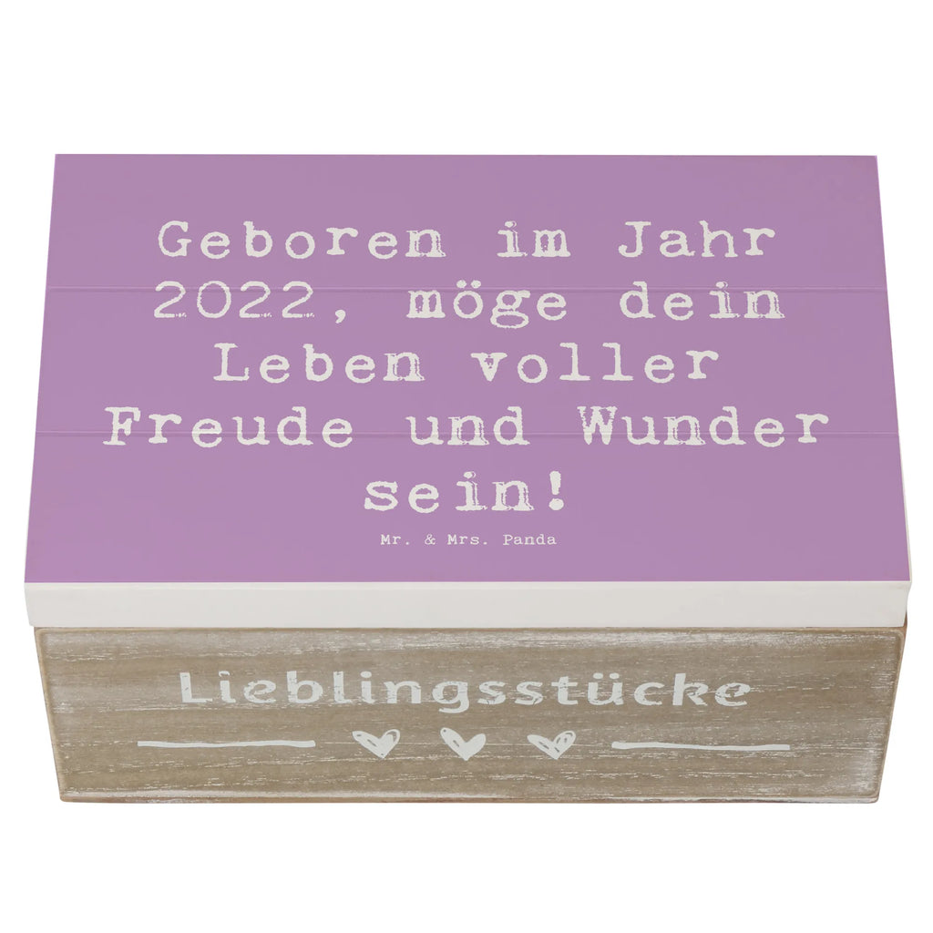 Wooden chest Saying Geboren im Jahr 2022, möge dein Leben voller Freude und Wunder sein! Aufbewahrungsbox, Schatzkiste, Dekokiste, Kiste, Holzkiste, Geschenkbox, Schatulle, Truhe, XXL, Erinnerungskiste, Erinnerungsbox, Geschenkdose, Geburtstag, Geburtstagsgeschenk, Geschenk