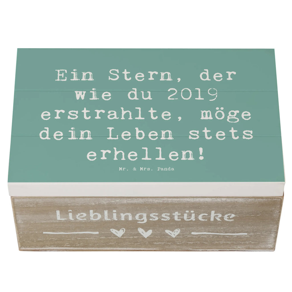 Wooden chest Saying Ein Stern, der wie du 2019 erstrahlte, möge dein Leben stets erhellen! Geschenkdose, Erinnerungskiste, Erinnerungsbox, Geschenkbox, Truhe, Holzkiste, Kiste, XXL, Schatulle, Schatzkiste, Dekokiste, Aufbewahrungsbox, Geburtstag, Geburtstagsgeschenk, Geschenk
