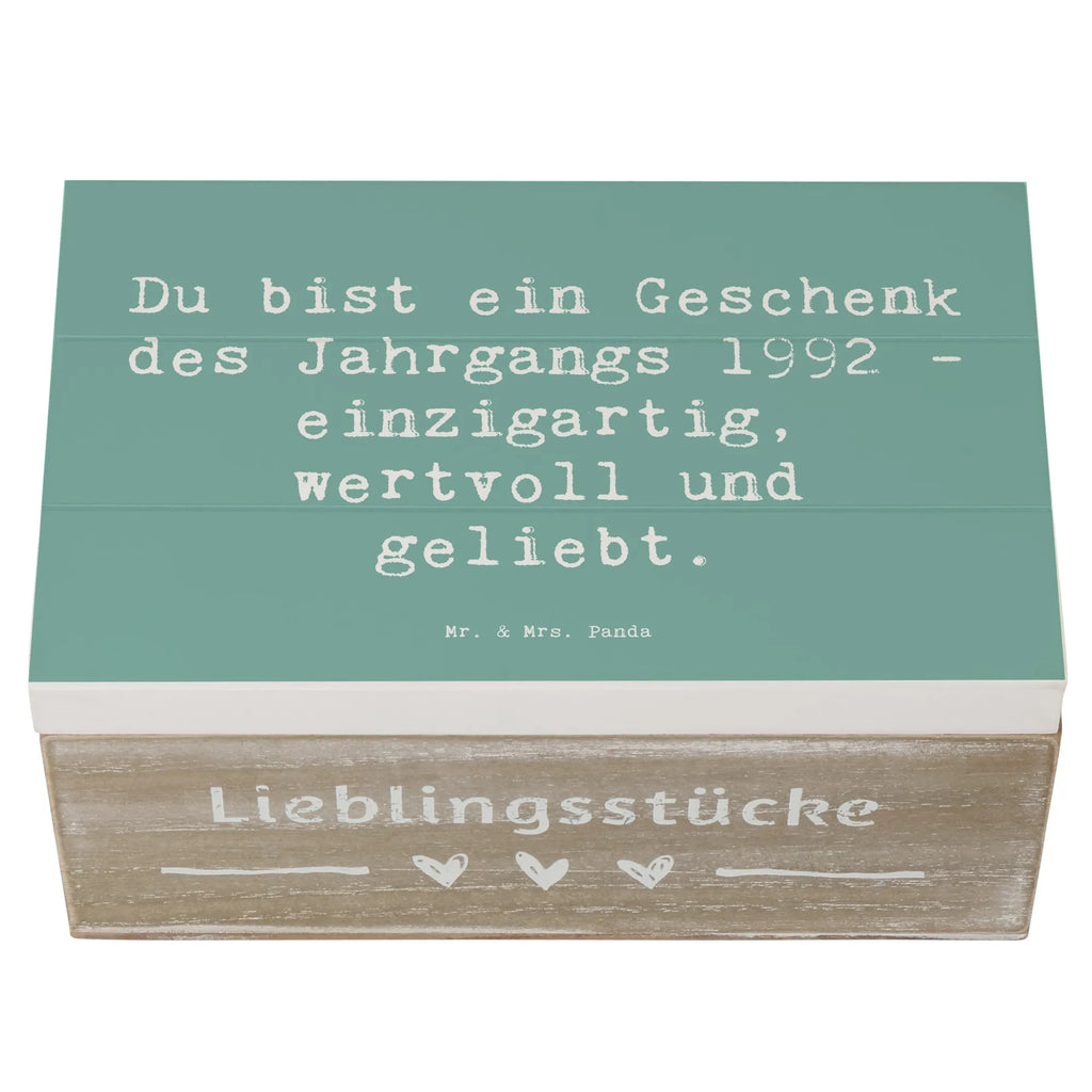 Wooden chest Saying Du bist ein Geschenk des Jahrgangs 1992 - einzigartig, wertvoll und geliebt. Geschenkdose, Aufbewahrungsbox, Schatulle, Dekokiste, Erinnerungsbox, Truhe, Schatzkiste, Kiste, Erinnerungskiste, Geschenkbox, XXL, Holzkiste, Geburtstag, Geburtstagsgeschenk, Geschenk