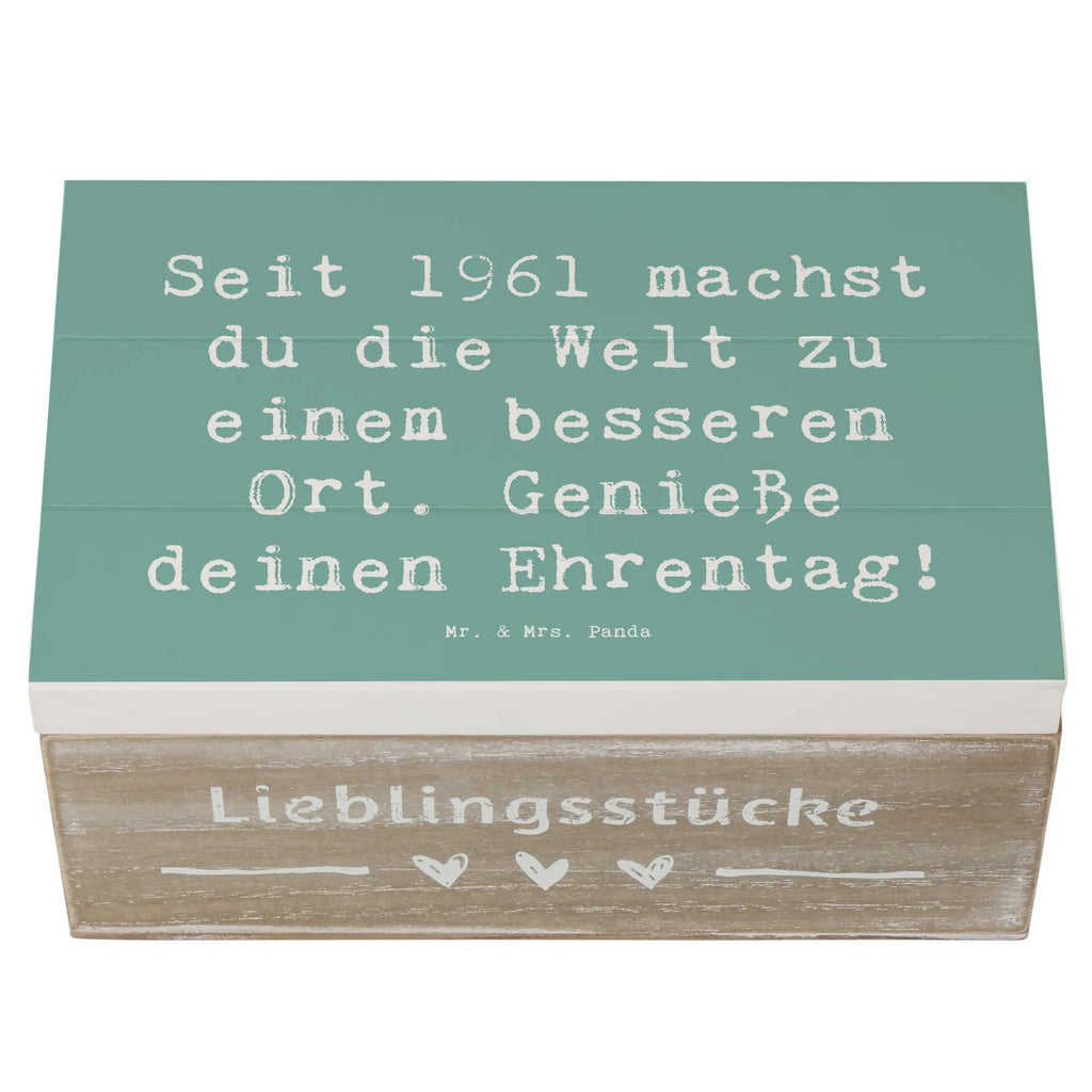 Holzkiste Spruch 1961 Geburtstag Freuden Aufbewahrungsbox, Dekokiste, Holzkiste, Geschenkdose, Truhe, Geschenkbox, Erinnerungskiste, Schatulle, Kiste, Erinnerungsbox, XXL, Schatzkiste, Geburtstag, Geburtstagsgeschenk, Geschenk