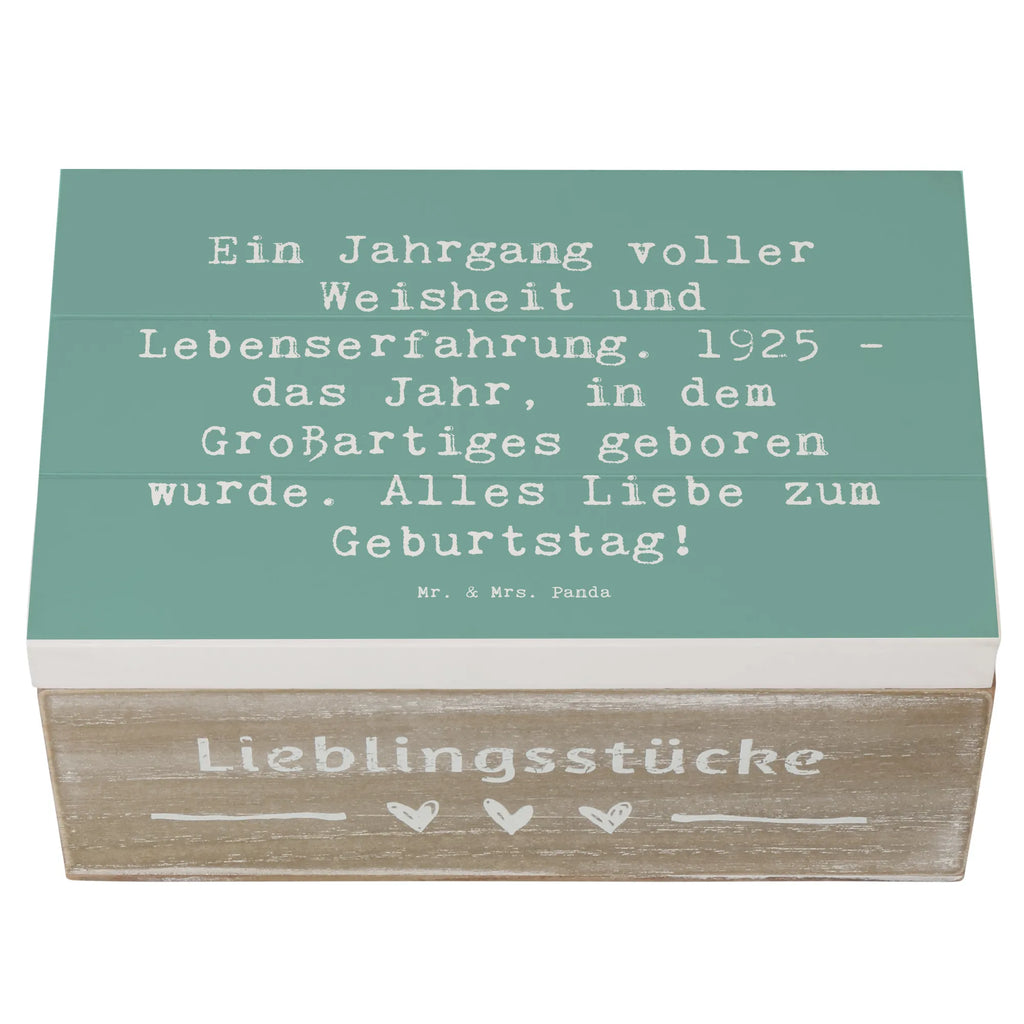 Wooden chest Saying Ein Jahrgang voller Weisheit und Lebenserfahrung. 1925 - das Jahr, in dem Großartiges geboren wurde. Alles Liebe zum Geburtstag! Aufbewahrungsbox, Erinnerungskiste, Truhe, Geschenkbox, Geschenkdose, Dekokiste, Kiste, Schatzkiste, Erinnerungsbox, Holzkiste, Schatulle, XXL, Geburtstag, Geburtstagsgeschenk, Geschenk