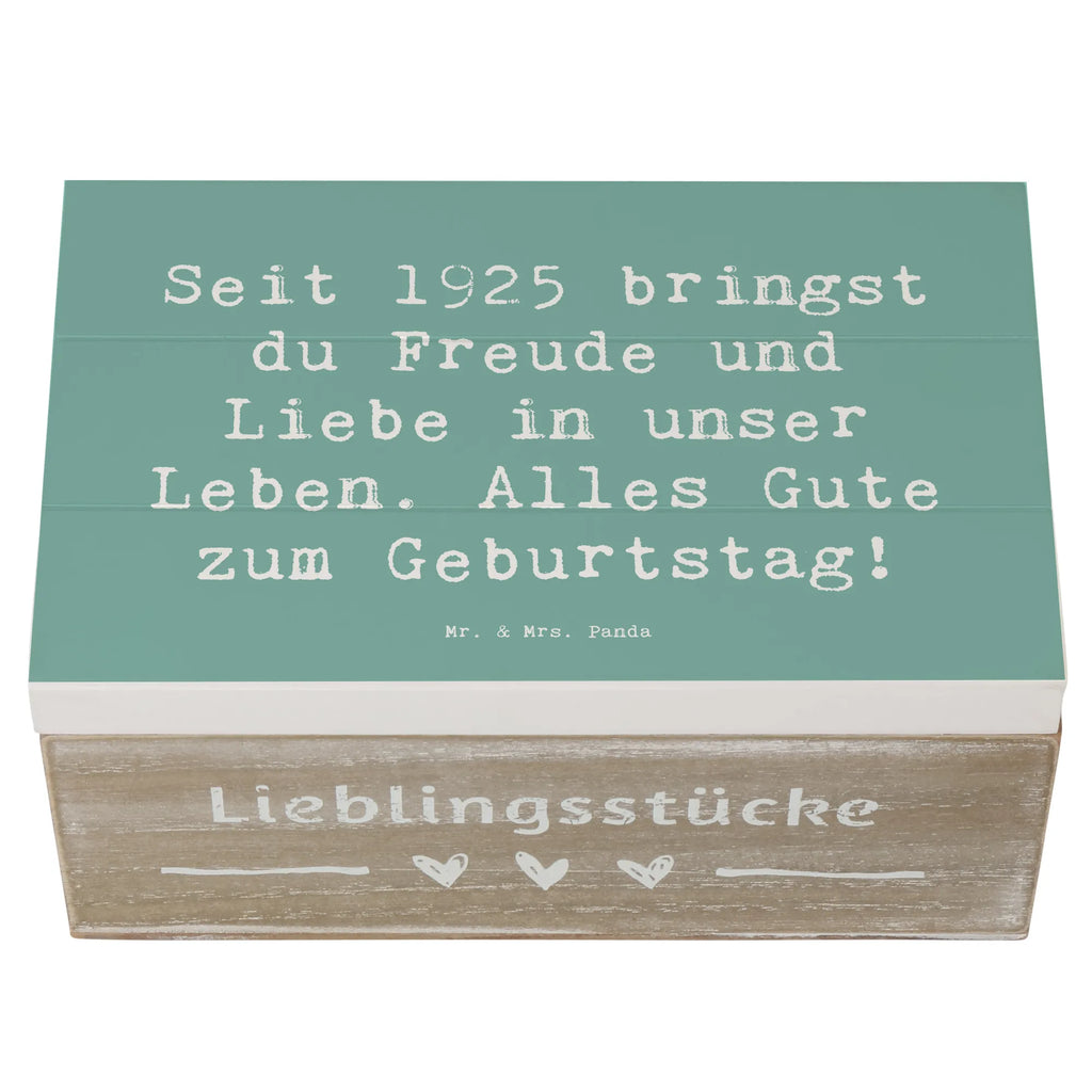 Wooden chest Saying Seit 1925 bringst du Freude und Liebe in unser Leben. Alles Gute zum Geburtstag! Holz Aufbewahrungsbox, Holzbox mit Deckel, truhe holz, Holzkiste, kiste holz, aufbewahrungskiste mit deckel, Aufbewahrungsbox aus Holz, Holzkisten, Aufbewahrungsbox Holz, holztruhen, Holzkiste mit Deckel, Holztruhe, holzschachtel, holzkästchen, Box aus Holz, box holz, Aufbewahrungsbox, aufbewahrungsboxen, Holzboxen, aufbewahrungskisten, Holzbox, Aufbewahrungskiste, holzschatulle, Schatulle, aufbewahrungstruhe, Geburtstag, Geburtstagsgeschenk, Geschenk