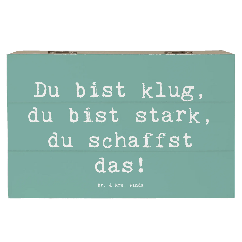 Wooden chest Saying Du bist klug, du bist stark, du schaffst das! Aufbewahrungsbox, dekorative holzkiste, deko box, aufbewahrungsbox aus holz, Schatulle, holztruhe, aufbewahrungskiste, aufbewahrungsbox holz, Geschenkbox, Kiste, holzboxen, Dekokiste, holzbox, Erinnerungskiste, Holzkiste, Truhe, box aus holz, holzbox mit deckel, erinnerungsbox baby, holzkiste mit deckel, ordnungsbox, Erinnerungsbox, holzkisten, erinnerungsbox hochzeit, schmuckkästchen, holz aufbewahrungsbox, Schatzkiste, einzigartig, sprüche, inspiration, mr and mrs panda, alltag verschönern, schöne sprüche, zitate, motivation, shopify, lächeln, glück, kreativ, lebensweisheiten, wohnaccessoires, freude, sprüche sammlung, spruch kollektion, geschenkideen, dekoration, liebe, nachhaltige geschenke, wanddeko