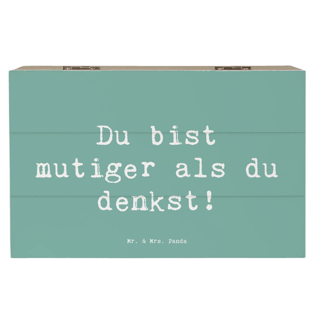Skrzynia drewniana Przysłowie Du bist mutiger als du denkst! holzkästchen, Schatulle, geschenkkiste, holzschachtel, box holz, geschenkbox mit deckel, Erinnerungskiste, kiste holz, Geschenkbox, truhe holz, schmucktruhe, Box aus Holz, Aufbewahrungstruhe, Holzbox, holzschatulle, Holzkiste, schatztruhe, Schatzkiste, erinnerungsbox holz, schmuckbox, schatzkiste holz, geschenkbox holz, Holzkiste mit Deckel, fotobox, Erinnerungsbox, Holzbox mit Deckel, aufbewahrungskiste mit deckel, Aufbewahrungsbox Holz, truhe mit deckel, Holztruhe, fotokiste, Truhe, Holz Aufbewahrungsbox, schmuckkiste, Aufbewahrungsbox aus Holz, Kiste, Aufbewahrungskiste, Box, Kiste mit Deckel, wanddeko, Dekoration, sprüche, zitate, spruch kollektion, inspiration, motivation, lebensweisheiten, geschenkideen, wohnaccessoires, sprüche sammlung, schöne sprüche, glück, liebe, freude, Lächeln, alltag verschönern, nachhaltige geschenke, Kreativ, Einzigartig, shopify, mr and mrs panda