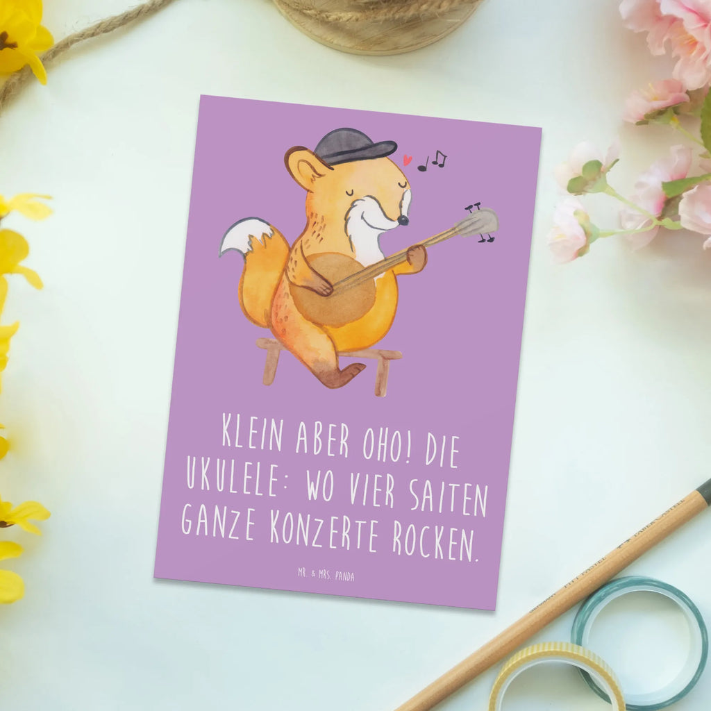 Postcard Klein aber oho! Die Ukulele: wo vier Saiten ganze Konzerte rocken. Ansichtskarten, Geschenkkarte, Ansichtskarte, Postkarte, Einladung Geburtstag, Karte, Einladung, Dankeskarte, Grußkarte, Geburtstagskarte, Einladungskarte, Einladungskarten Geburtstag, Instrumente, Geschenke Musiker, Musikliebhaber