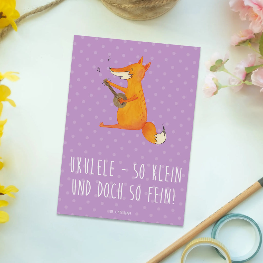 Postcard Ukulele - so klein und doch so fein! Karte, Ansichtskarte, Einladungskarten Geburtstag, Grußkarte, Ansichtskarten, Einladungskarte, Dankeskarte, Einladung Geburtstag, Geburtstagskarte, Geschenkkarte, Einladung, Postkarte, Instrumente, Geschenke Musiker, Musikliebhaber