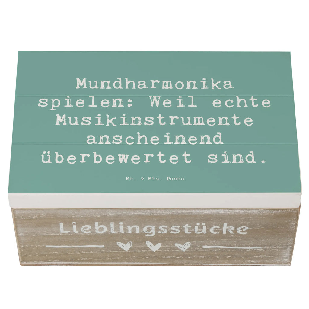 Holzkiste Spruch Mundharmonika spielen: Weil echte Musikinstrumente anscheinend überbewertet sind. Kiste, Geschenkbox, XXL, Holzkiste, Truhe, Geschenkdose, Erinnerungsbox, Dekokiste, Erinnerungskiste, Aufbewahrungsbox, Schatulle, Schatzkiste, Instrumente, Geschenke Musiker, Musikliebhaber