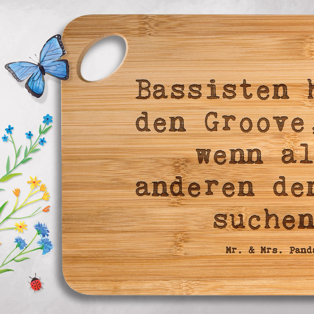 Bamboo chopping board Saying Bassisten halten den Groove, auch wenn alle anderen den Takt suchen! robust, dulcimer, carving board, cutting block, wood, engraving, nature, board, bamboo, breakfast, cutting board, kitchen board, kitchen, slices, solid, breakfast board, Instruments, gifts for musicians, music enthusiasts