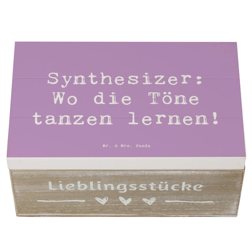 Wooden chest Saying Synthesizer: Wo die Töne tanzen lernen! Erinnerungskiste, Dekokiste, Geschenkbox, Kiste, Holzkiste, Schatzkiste, Truhe, Geschenkdose, XXL, Erinnerungsbox, Schatulle, Aufbewahrungsbox, Instrumente, Geschenke Musiker, Musikliebhaber