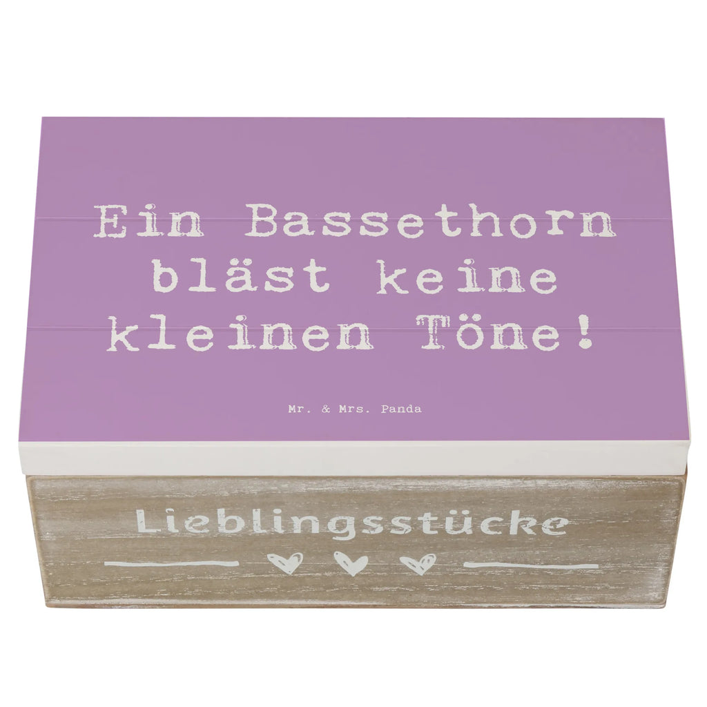 Holzkiste Spruch Ein Bassethorn bläst keine kleinen Töne! Geschenkdose, Schatzkiste, Truhe, Kiste, Erinnerungsbox, Holzkiste, XXL, Aufbewahrungsbox, Dekokiste, Geschenkbox, Schatulle, Erinnerungskiste, Instrumente, Geschenke Musiker, Musikliebhaber
