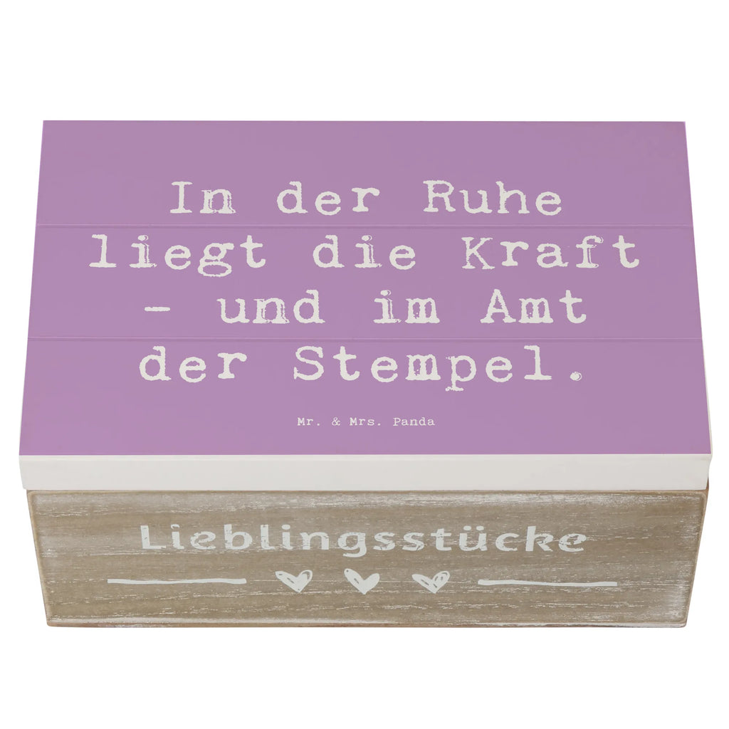Holzkiste Spruch Beamtin Kraft Aufbewahrungsbox, Holzkiste, Geschenkdose, XXL, Schatzkiste, Erinnerungskiste, Geschenkbox, Dekokiste, Erinnerungsbox, Schatulle, Truhe, Kiste, Beruf, Ausbildung, Jubiläum, Abschied, Rente, Kollege, Kollegin, Geschenk, Schenken, Arbeitskollege, Mitarbeiter, Firma, Danke, Dankeschön