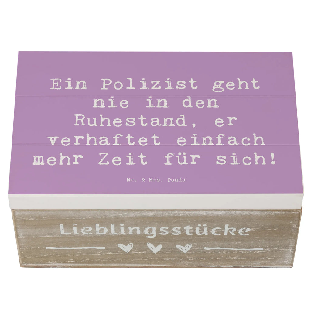 Wooden chest Saying Ein Polizist geht nie in den Ruhestand, er verhaftet einfach mehr Zeit für sich! Dekokiste, Geschenkbox, Holzkiste, Aufbewahrungsbox, Geschenkdose, Kiste, Schatulle, Truhe, XXL, Erinnerungskiste, Schatzkiste, Erinnerungsbox, Beruf, Ausbildung, Jubiläum, Abschied, Rente, Kollege, Kollegin, Geschenk, Schenken, Arbeitskollege, Mitarbeiter, Firma, Danke, Dankeschön