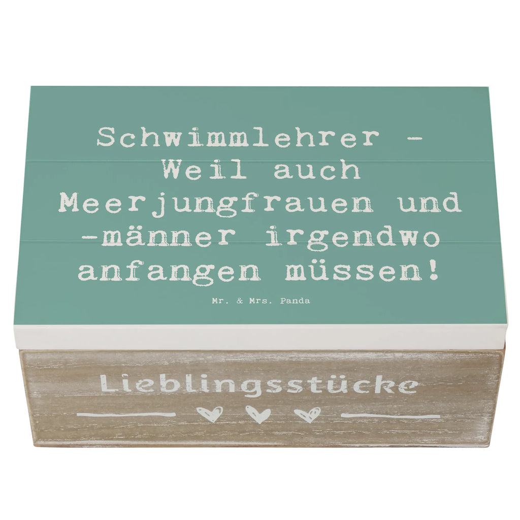 Holzkiste Spruch Schwimmlehrer Anfang aufbewahrungskisten, aufbewahrungstruhe, Aufbewahrungskiste, Holzboxen, holzschachtel, Aufbewahrungsbox Holz, Holzkiste, Holzkiste mit Deckel, holzschatulle, Holz Aufbewahrungsbox, kiste holz, Holzkisten, holzkästchen, Aufbewahrungsbox, Holztruhe, Holzbox mit Deckel, box holz, Holzbox, Schatulle, Box aus Holz, aufbewahrungsboxen, holztruhen, aufbewahrungskiste mit deckel, truhe holz, Aufbewahrungsbox aus Holz, Geschenk, Danke, Dankeschön, Schenken, Beruf, Ausbildung, Abschied, Rente, Kollege, Kollegin, Arbeitskollege, Mitarbeiter, Jubiläum, Firma