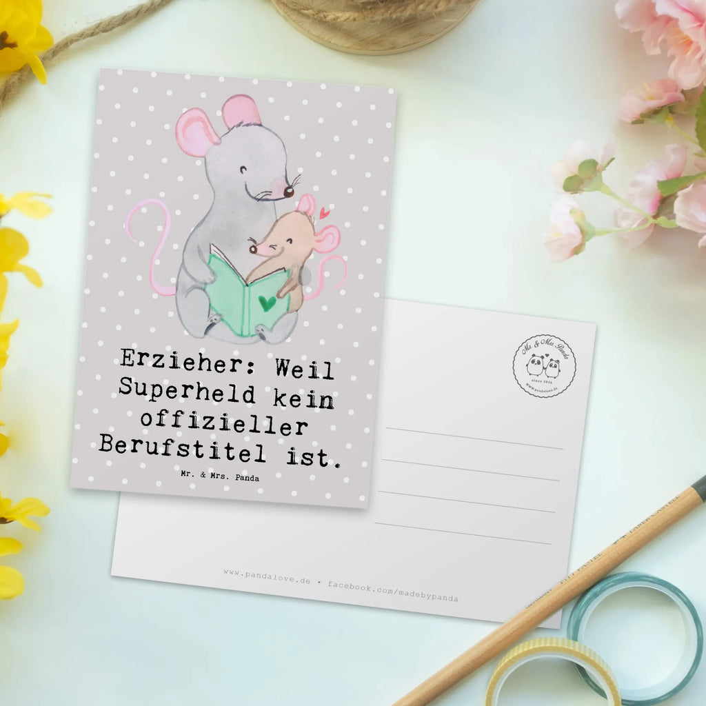 Postcard Erzieher: Weil Superheld kein offizieller Berufstitel ist. Karte, Grußkarte, Einladung Geburtstag, Ansichtskarten, Geschenkkarte, Einladung, Einladungskarten Geburtstag, Einladungskarte, Geburtstagskarte, Ansichtskarte, Dankeskarte, Postkarte, Beruf, Ausbildung, Jubiläum, Abschied, Rente, Kollege, Kollegin, Geschenk, Schenken, Arbeitskollege, Mitarbeiter, Firma, Danke, Dankeschön