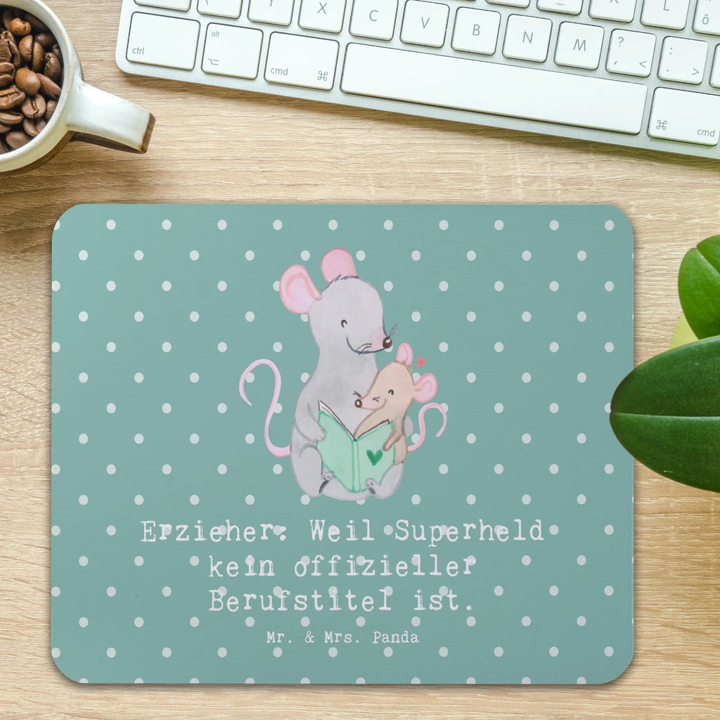 Mouse mat Erzieher: Weil Superheld kein offizieller Berufstitel ist. Arbeitszimmer, Mauspad Büro, Designer Mauspad, Mauspad, PC Zubehör, Mousepad, Computer zubehör, Büroausstattung, Einzigartiges Mauspad, Mausunterlage, Beruf, Ausbildung, Jubiläum, Abschied, Rente, Kollege, Kollegin, Geschenk, Schenken, Arbeitskollege, Mitarbeiter, Firma, Danke, Dankeschön