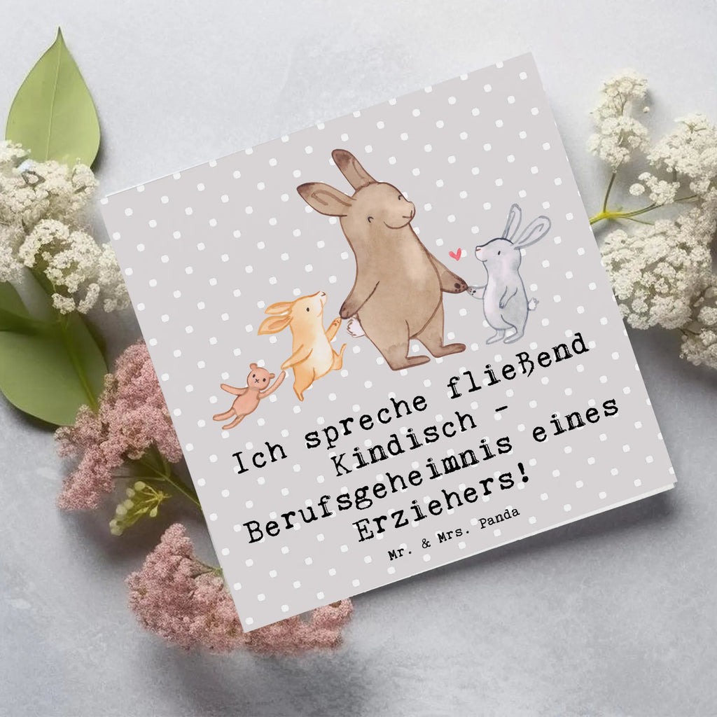 Deluxe Card Ich spreche fließend Kindisch - Berufsgeheimnis eines Erziehers! Klappkarte, Glückwunschkarte, Grußkarte, Hochzeitskarte, Einladungskarte, Hochwertige Klappkarte, Geburtstagskarte, Hochwertige Grußkarte, Karte, Beruf, Ausbildung, Jubiläum, Abschied, Rente, Kollege, Kollegin, Geschenk, Schenken, Arbeitskollege, Mitarbeiter, Firma, Danke, Dankeschön