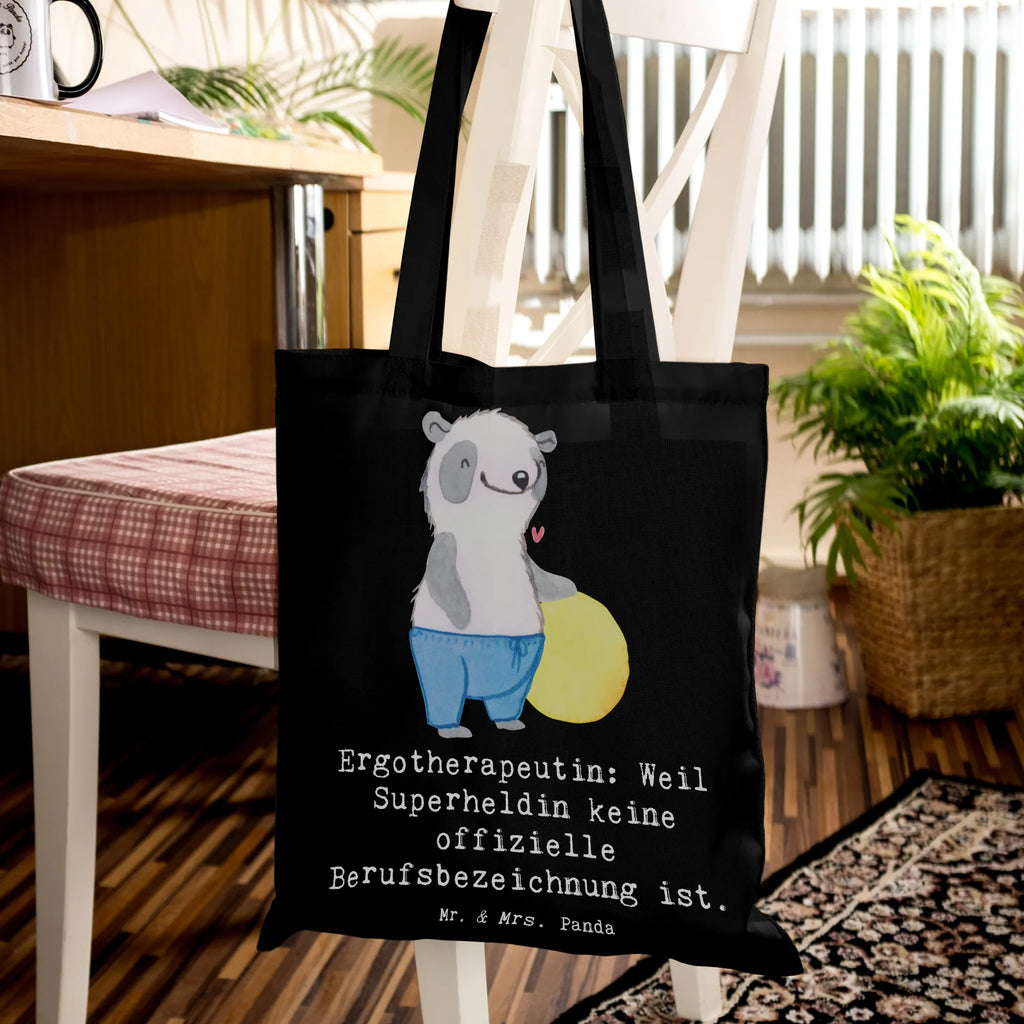 Tragetasche Ergotherapeutin Superheldin Schultertasche, Beuteltasche, Umhängetasche, Laptoptasche, Einkaufstüte, Stofftasche, Stoffbeutel, Tragetasche, Shopper, Tasche, Jutetasche, Jutebeutel, Badetasche, Einkaufstasche, Beutel, Strandtasche, Beruf, Ausbildung, Jubiläum, Abschied, Rente, Kollege, Kollegin, Geschenk, Schenken, Arbeitskollege, Mitarbeiter, Firma, Danke, Dankeschön