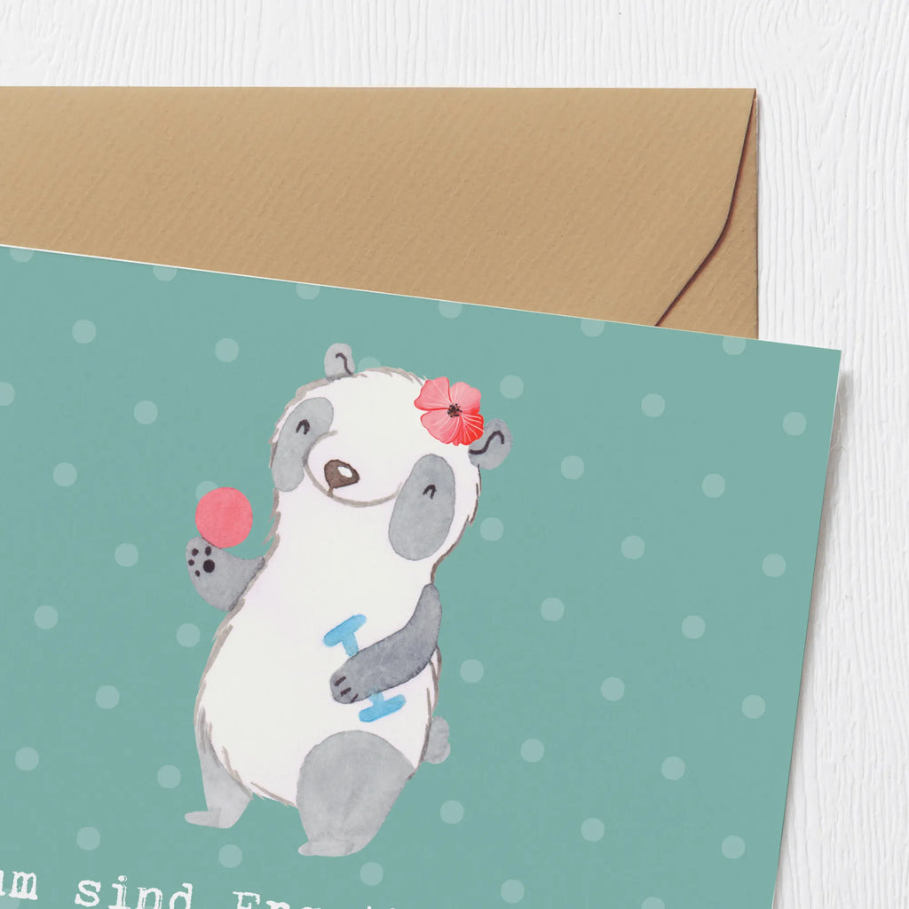 Deluxe Card Warum sind Ergotherapeuten so entspannt? Weil sie immer den perfekten Ausgleich finden! Einladungskarte, Glückwunschkarte, Grußkarte, Hochzeitskarte, Hochwertige Grußkarte, Karte, Klappkarte, Hochwertige Klappkarte, Geburtstagskarte, Beruf, Ausbildung, Jubiläum, Abschied, Rente, Kollege, Kollegin, Geschenk, Schenken, Arbeitskollege, Mitarbeiter, Firma, Danke, Dankeschön