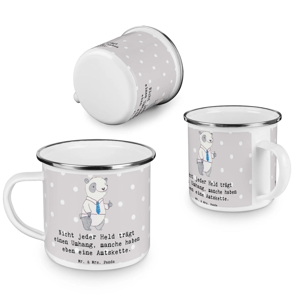 Enamel camping mug Nicht jeder Held trägt einen Umhang, manche haben eben eine Amtskette. Camping Tassen, Emaille Becher Camping, Emaille Tasse, Tasse Emaille, Outdoor Becher, Blechtasse, Trinkbecher, Outdoor Tasse, Tasse Camping, Metalltasse, Emaille Campingbecher, Kaffee Blechtasse, Emaille Tasse Camping, Edelstahl Trinkbecher, Camping Becher, Metall Tasse, Camping Becher Edelstahl, Emaille Tassen, Campingbecher, Camping Tasse Emaille, Blechtasse Outdoor, Camping Tassen Emaille, Campingtassen, Blechtassen, Emaille Trinkbecher, Emailletasse, Camping Tasse Metall, Campingtasse, Emaille Becher, Metalltasse für Camping, Beruf, Ausbildung, Jubiläum, Abschied, Rente, Kollege, Kollegin, Geschenk, Schenken, Arbeitskollege, Mitarbeiter, Firma, Danke, Dankeschön