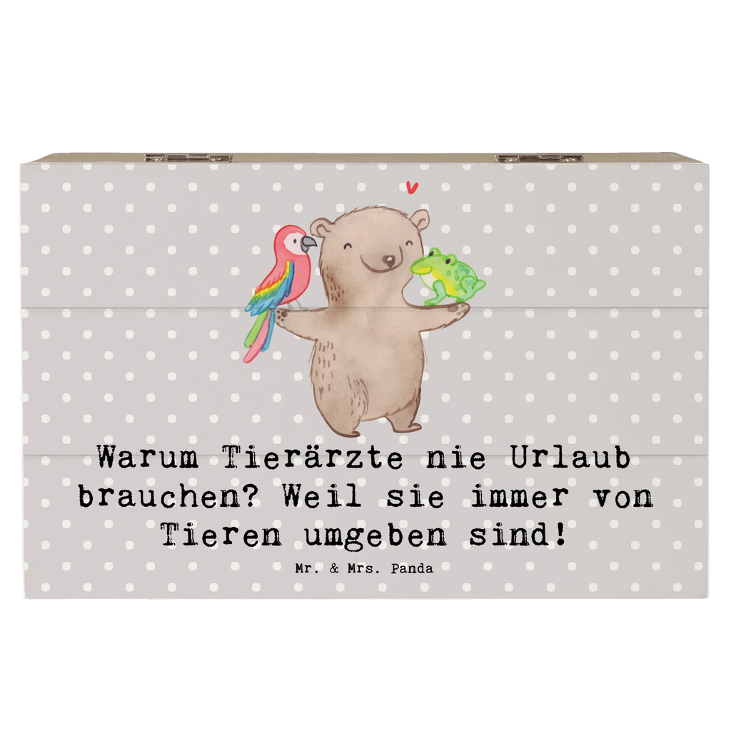 Wooden chest Warum Tierärzte nie Urlaub brauchen? Weil sie immer von Tieren umgeben sind! Holzkiste, Aufbewahrungsbox, XXL, Kiste, Erinnerungskiste, Dekokiste, Truhe, Schatulle, Erinnerungsbox, Geschenkbox, Schatzkiste, Geschenkdose, Beruf, Ausbildung, Jubiläum, Abschied, Rente, Kollege, Kollegin, Geschenk, Schenken, Arbeitskollege, Mitarbeiter, Firma, Danke, Dankeschön