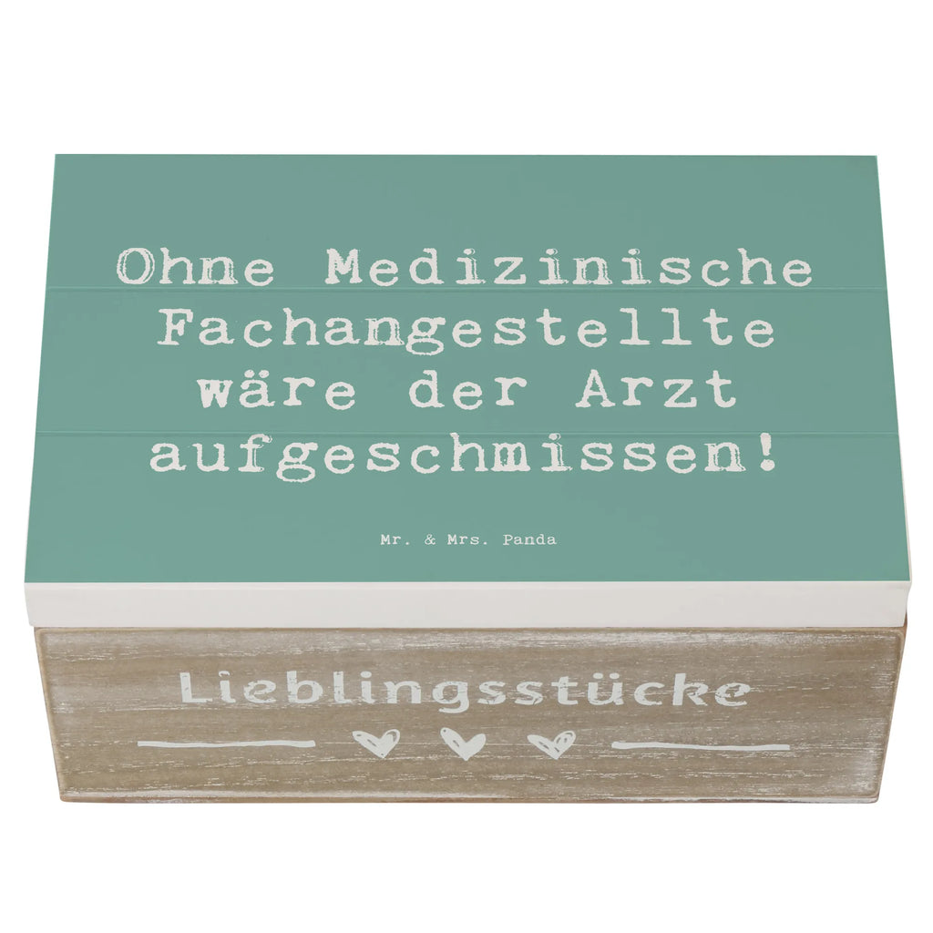 Holzkiste Spruch Ohne Medizinische Fachangestellte wäre der Arzt aufgeschmissen! Holzkiste, Dekokiste, Truhe, XXL, Erinnerungskiste, Schatzkiste, Kiste, Schatulle, Aufbewahrungsbox, Geschenkbox, Erinnerungsbox, Geschenkdose, Beruf, Ausbildung, Jubiläum, Abschied, Rente, Kollege, Kollegin, Geschenk, Schenken, Arbeitskollege, Mitarbeiter, Firma, Danke, Dankeschön
