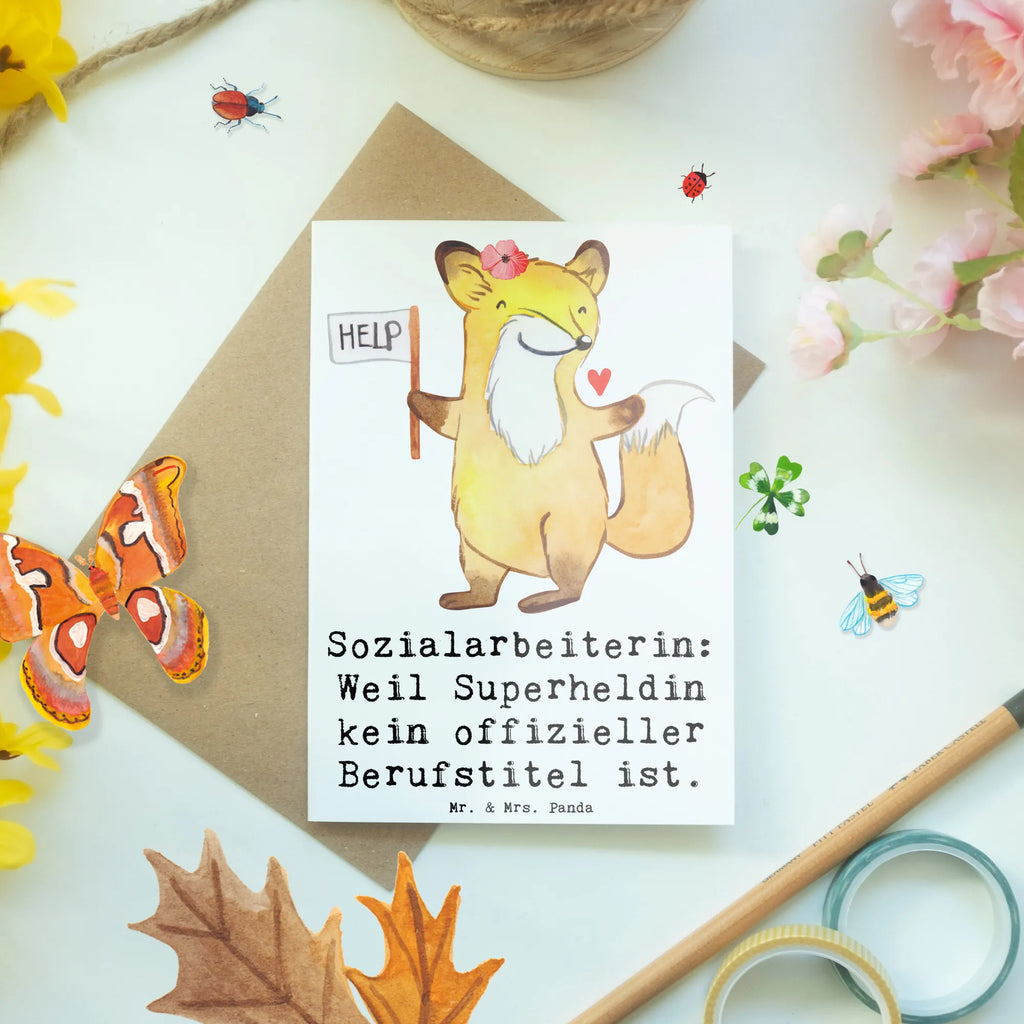 Greetings card Sozialarbeiterin: Weil Superheldin kein offizieller Berufstitel ist. Glückwunschkarte, Grußkarte, Einladungskarte, Klappkarte, Ansichtskarten, Hochzeitskarte, Geburtstagskarte, Karte, Beruf, Ausbildung, Jubiläum, Abschied, Rente, Kollege, Kollegin, Geschenk, Schenken, Arbeitskollege, Mitarbeiter, Firma, Danke, Dankeschön