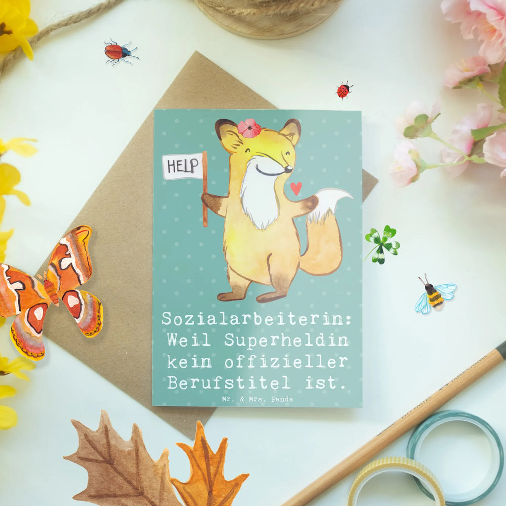 Greetings card Sozialarbeiterin: Weil Superheldin kein offizieller Berufstitel ist. Glückwunschkarte, Grußkarte, Einladungskarte, Klappkarte, Ansichtskarten, Hochzeitskarte, Geburtstagskarte, Karte, Beruf, Ausbildung, Jubiläum, Abschied, Rente, Kollege, Kollegin, Geschenk, Schenken, Arbeitskollege, Mitarbeiter, Firma, Danke, Dankeschön