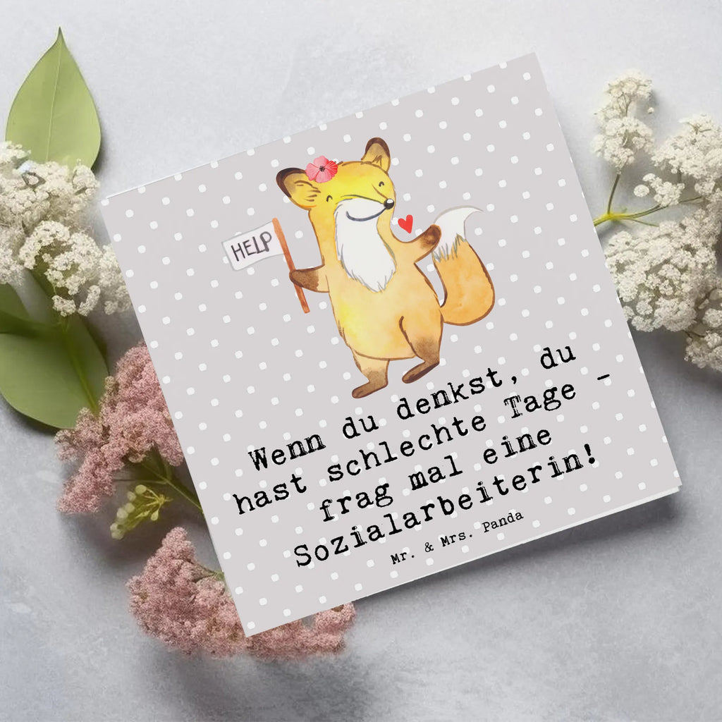 Deluxe Card Wenn du denkst, du hast schlechte Tage - frag mal eine Sozialarbeiterin! Glückwunschkarte, Karte, Geburtstagskarte, Grußkarte, Einladungskarte, Hochzeitskarte, Hochwertige Grußkarte, Hochwertige Klappkarte, Klappkarte, Beruf, Ausbildung, Jubiläum, Abschied, Rente, Kollege, Kollegin, Geschenk, Schenken, Arbeitskollege, Mitarbeiter, Firma, Danke, Dankeschön