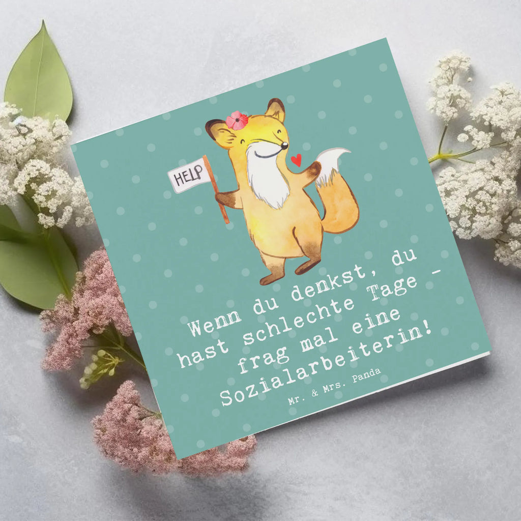 Deluxe Card Wenn du denkst, du hast schlechte Tage - frag mal eine Sozialarbeiterin! Glückwunschkarte, Karte, Geburtstagskarte, Grußkarte, Einladungskarte, Hochzeitskarte, Hochwertige Grußkarte, Hochwertige Klappkarte, Klappkarte, Beruf, Ausbildung, Jubiläum, Abschied, Rente, Kollege, Kollegin, Geschenk, Schenken, Arbeitskollege, Mitarbeiter, Firma, Danke, Dankeschön