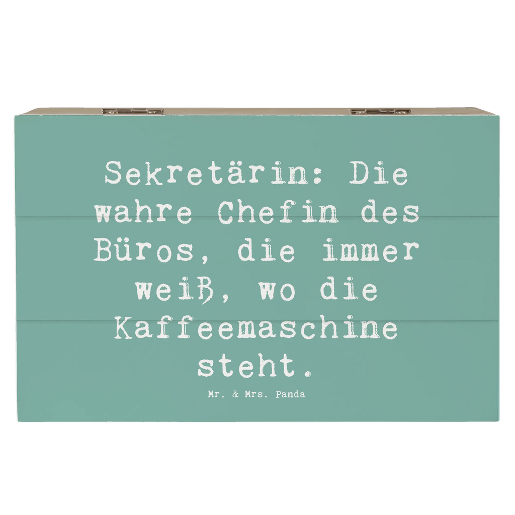 Holzkiste Spruch Sekretärin: Die wahre Chefin des Büros, die immer weiß, wo die Kaffeemaschine steht. Erinnerungsbox, XXL, Geschenkbox, Schatzkiste, Erinnerungskiste, Aufbewahrungsbox, Truhe, Dekokiste, Kiste, Schatulle, Holzkiste, Geschenkdose, Beruf, Ausbildung, Jubiläum, Abschied, Rente, Kollege, Kollegin, Geschenk, Schenken, Arbeitskollege, Mitarbeiter, Firma, Danke, Dankeschön